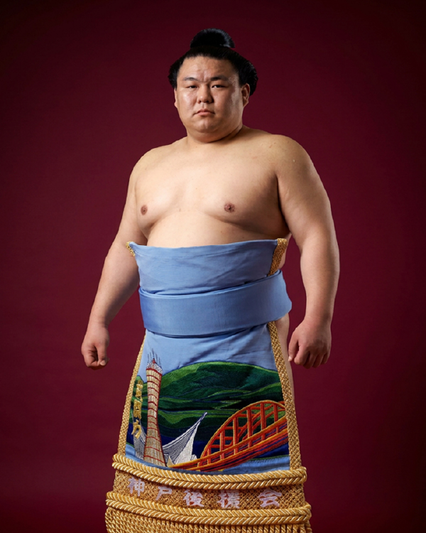 貴闘力 化粧まわし姿